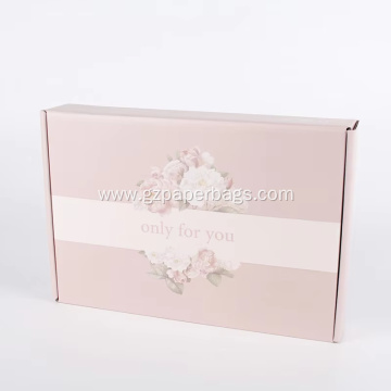 Clothing Subscription Boxes for Women and Men